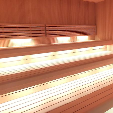 Capsule Inn Osaka - Caters To Men Exterior photo