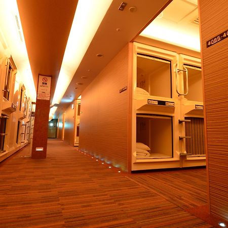 Capsule Inn Osaka - Caters To Men Exterior photo