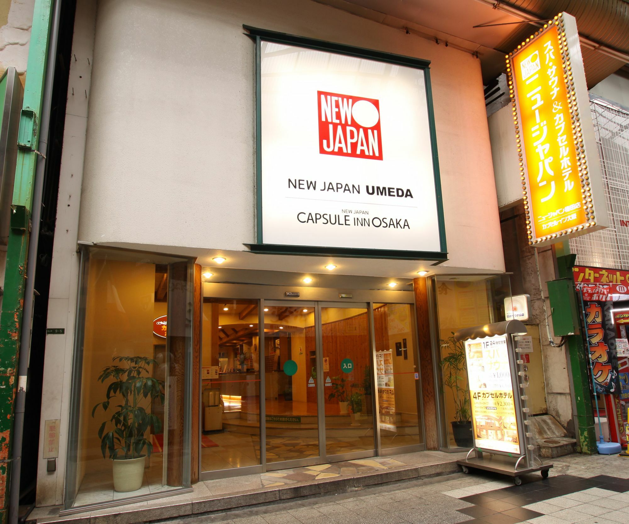 Capsule Inn Osaka - Caters To Men Exterior photo