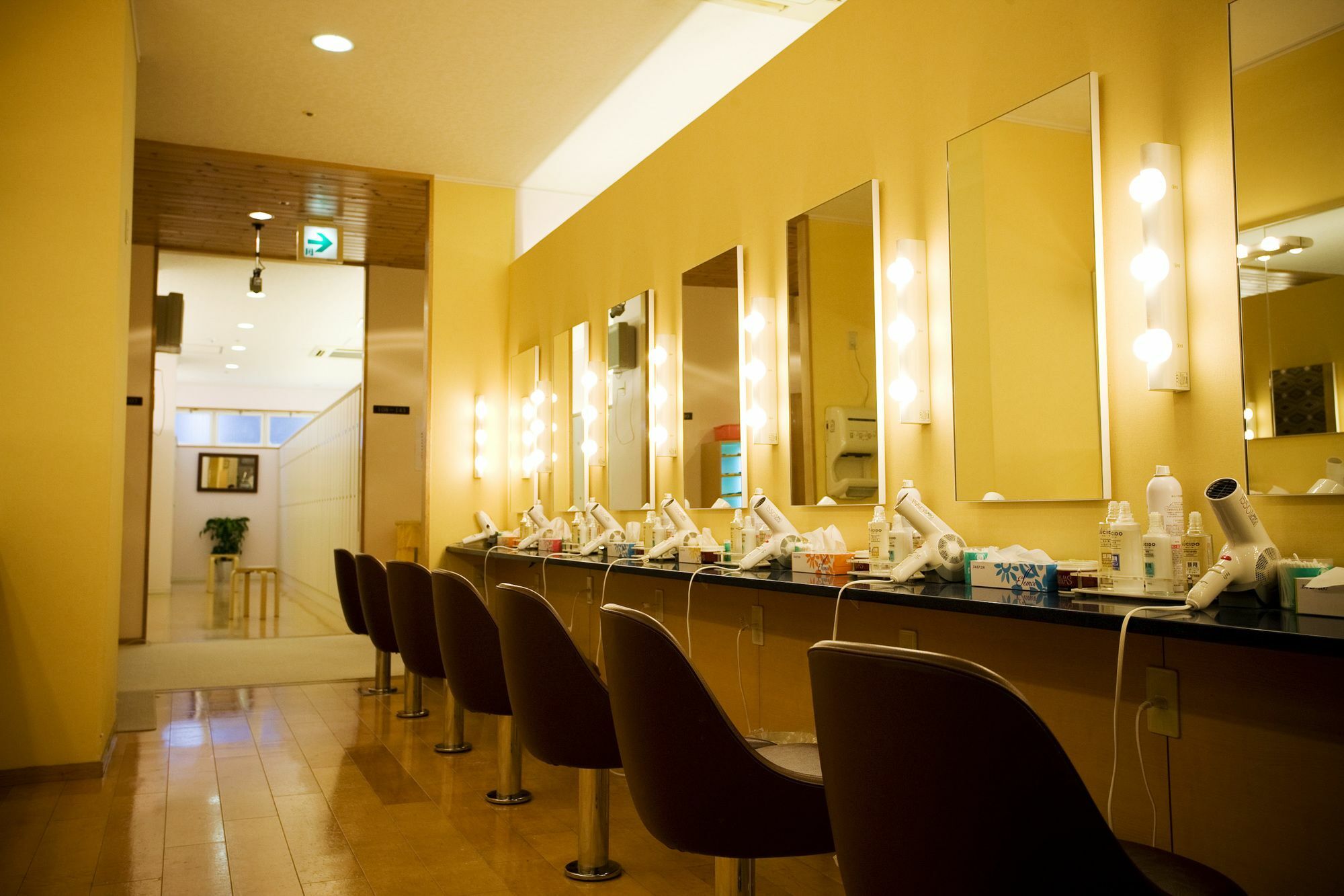 Capsule Inn Osaka - Caters To Men Exterior photo